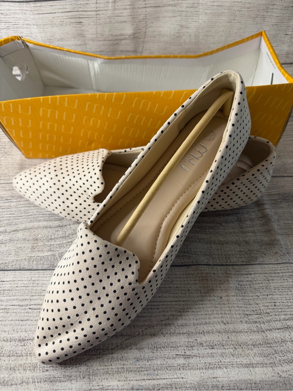 Women's Polka Dot Pointed-Toe Flats - Cream/Black